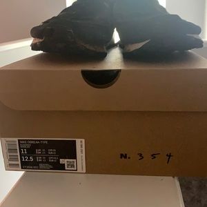 Nike nest running shoes